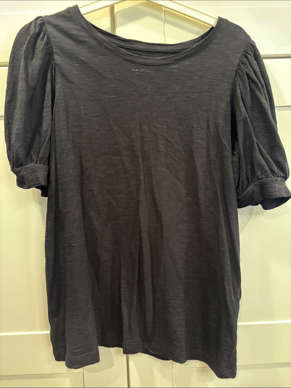 Chico's Black Short Sleeve Puff-Sleeve Tee